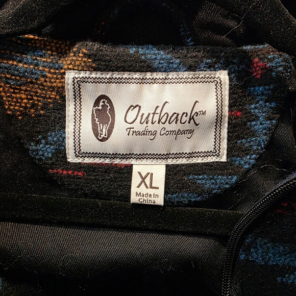 Women's Aztec Coat with Faux Fur Hood - Picture 5 of 8